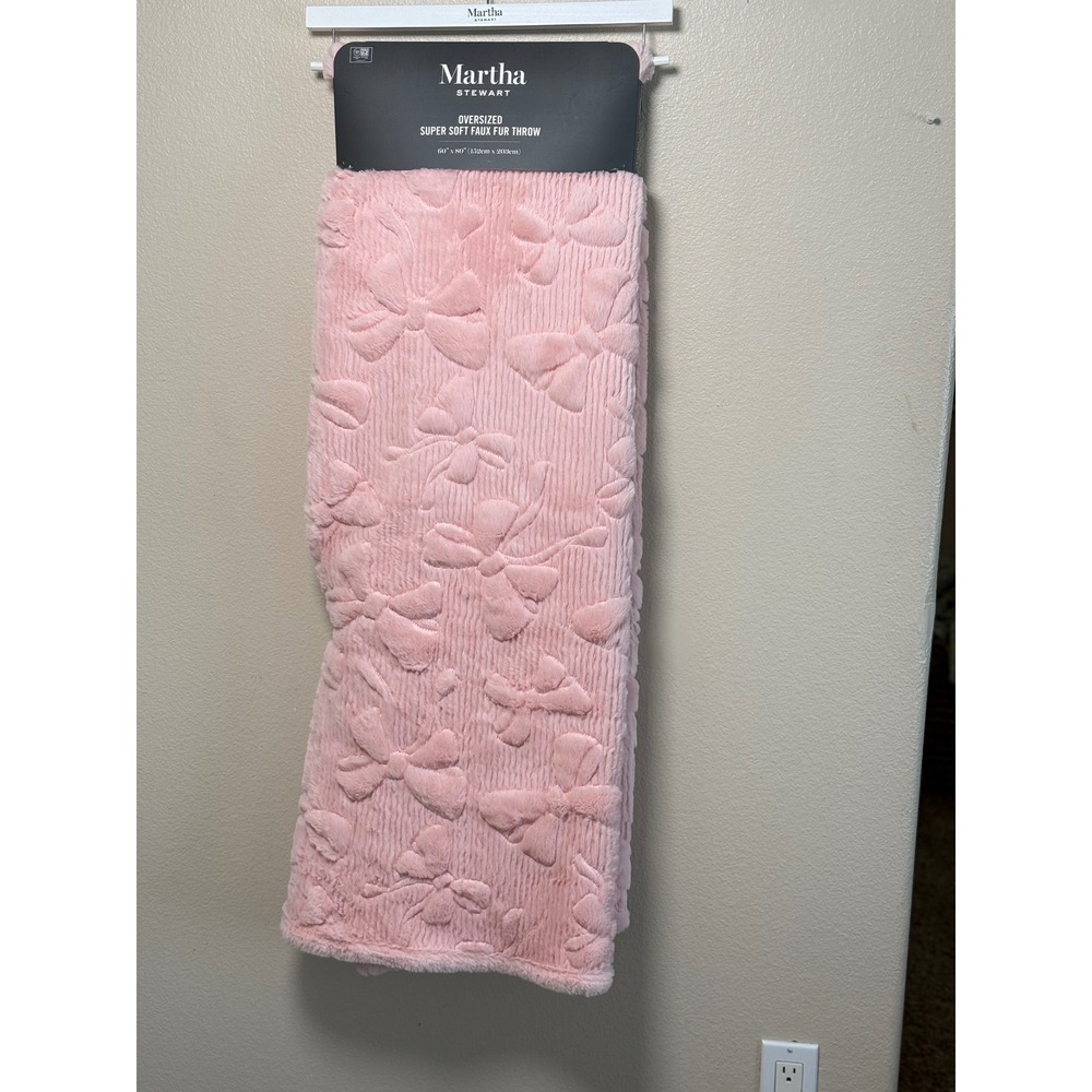 Martha Stewart Pink Faux Fur Throw Blanket Oversized 60x80 Embossed Bows New